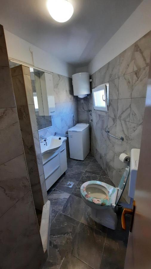 Apartment Pinoapplosinj Veli Lošinj Eksteriør bilde