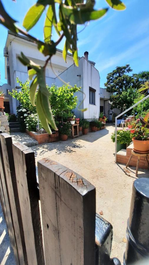 Apartment Pinoapplosinj Veli Lošinj Eksteriør bilde