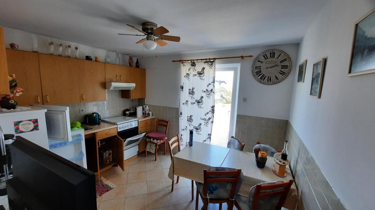 Apartment Pinoapplosinj Veli Lošinj Eksteriør bilde