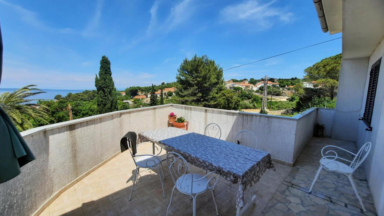 Apartment Pinoapplosinj Veli Lošinj Eksteriør bilde